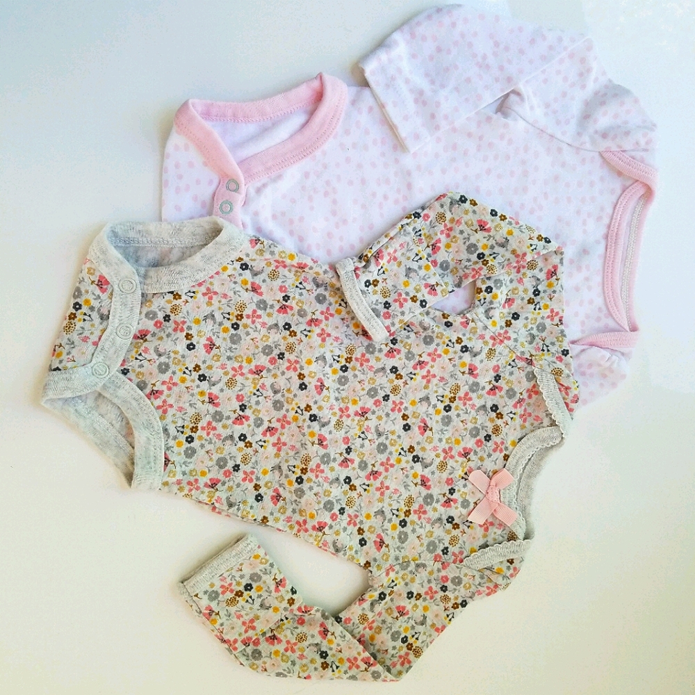 ✨ 5/$25 ✨ NB Girls Long Sleeve Onesies